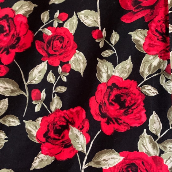 Hearts and Found Roses dress size small - Picture 2 of 4